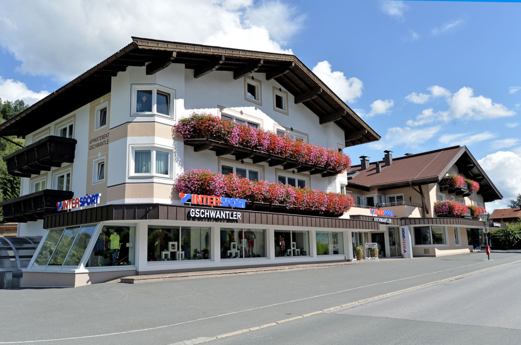 Gschwantler-Angelika-Dorfstrasse-77-Brixen-Haus-Sommer3-09-2015